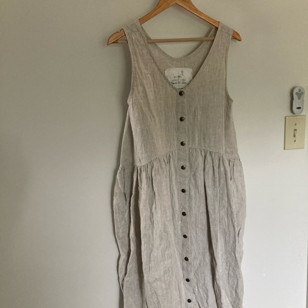 notPERFECTLINEN Tan Sleeveless Scoop Neck Midi Dress